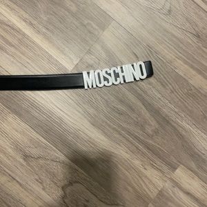 Moschino belt size 34